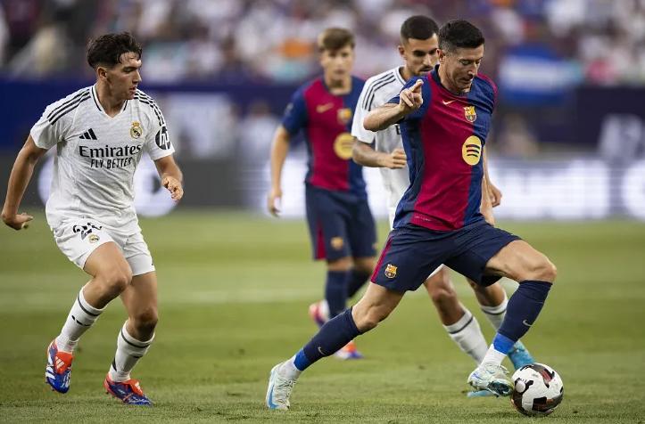 kaiyun-包含国王杯倒计时，尤文图斯集结日外线爆发，细节引发关注，球迷炸锅，心理建设被强调的词条-kaiyun